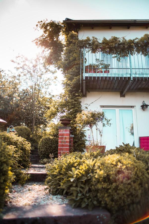 Hungen Bed & Breakfast Unter Den Linden מראה חיצוני תמונה